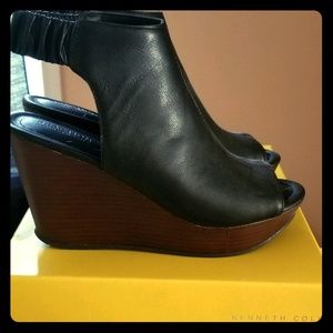 Kenneth cole wedges